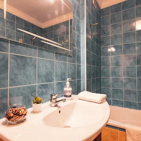 Апартаменты 13 - Great Location Пениши